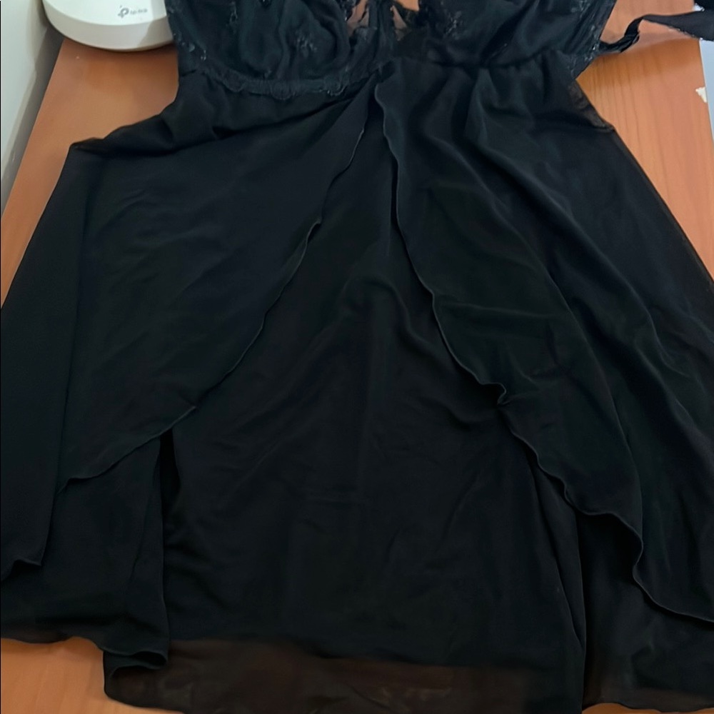 Black Satin Chemise with Structured Bodice - Picture 10 of 11